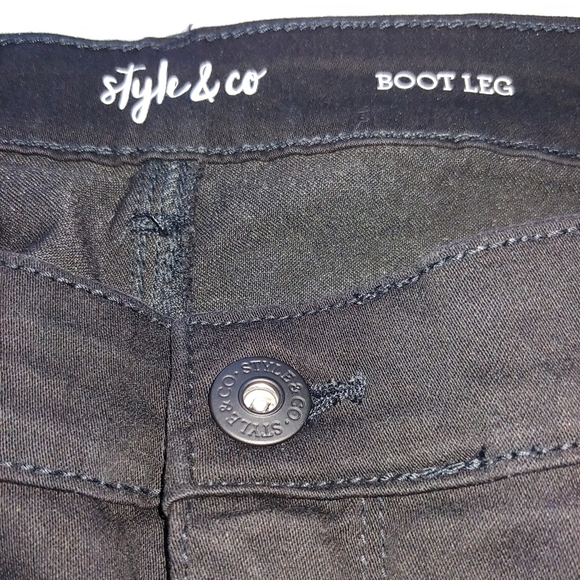 NWOT Plus Size Style & Co Boot Leg Denim Jeans in Black Rinse-  Size 24W - Picture 4 of 9